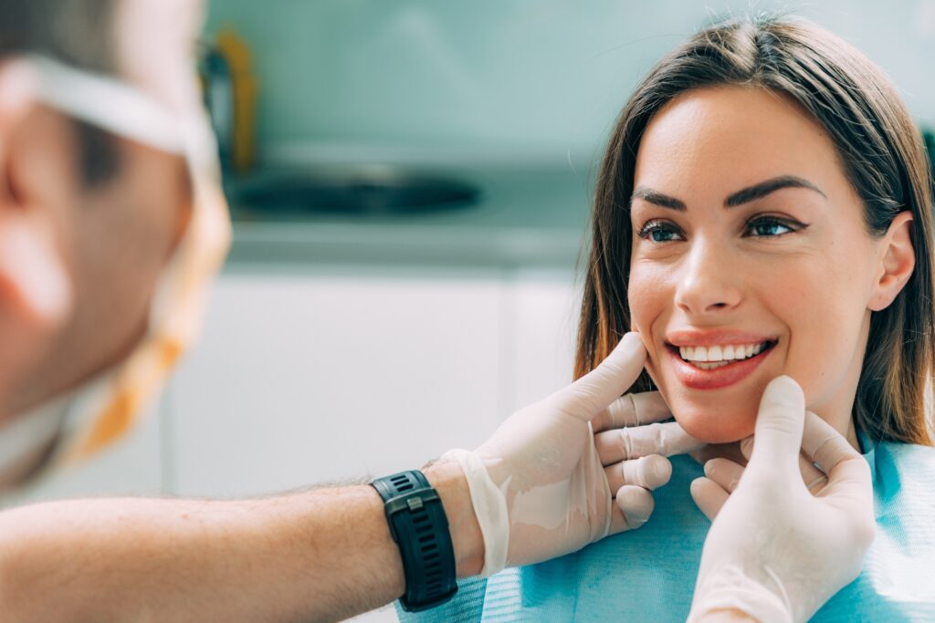 Cosmetic-Dentistry-Procedures-1024x683.jpeg ровные зубы